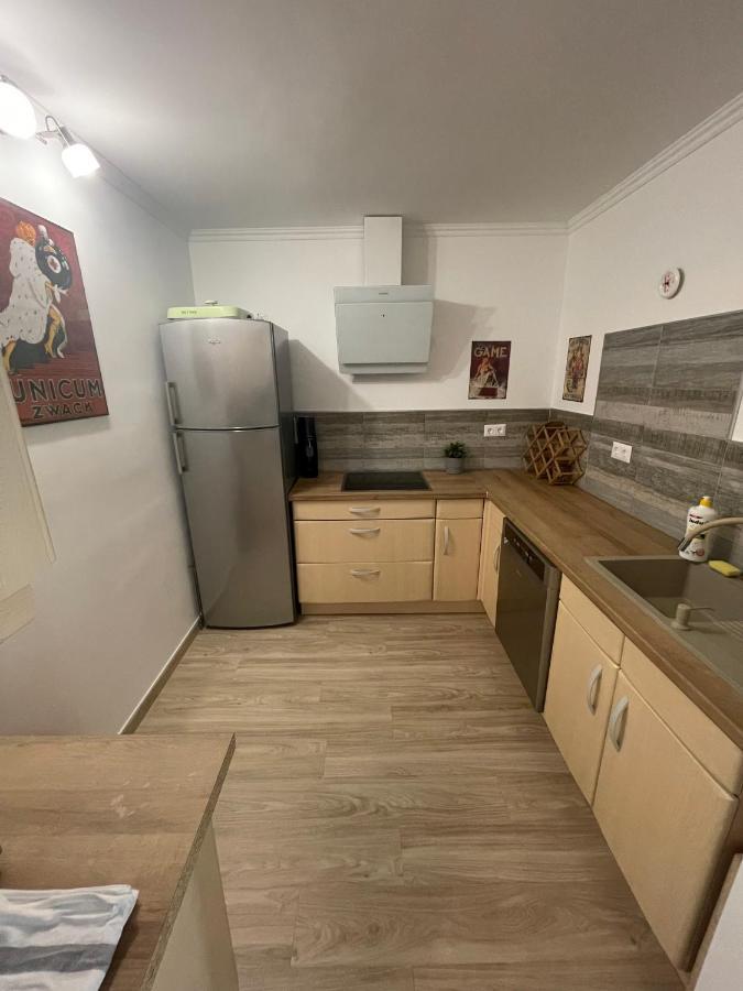 Cadet Holiday Apartman Ezuestpart Siófok Zewnętrze zdjęcie