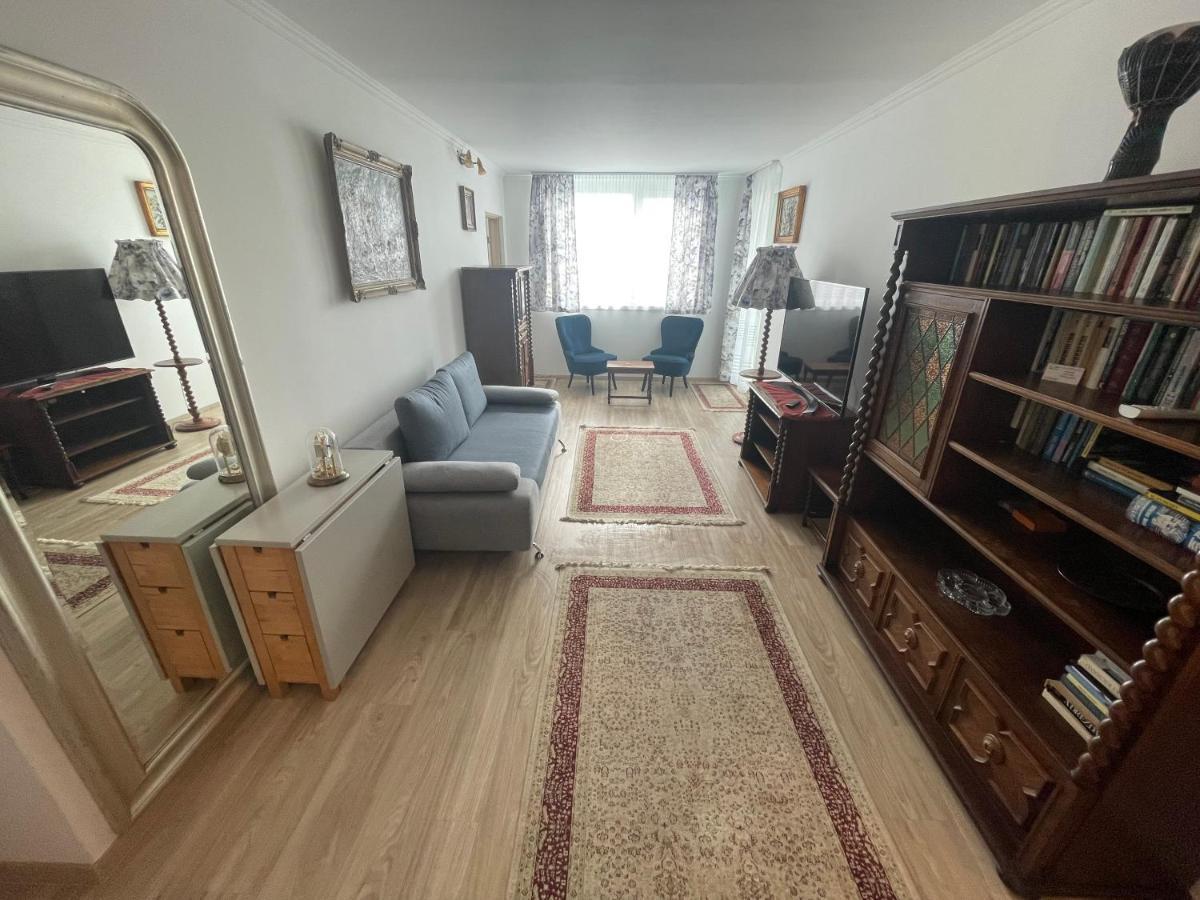 Cadet Holiday Apartman Ezuestpart Siófok Zewnętrze zdjęcie